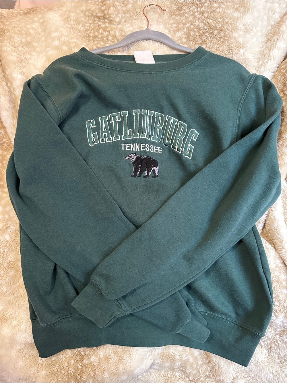 Vintage style Gatlinburg Tennessee Green Crewneck Sweatshirt